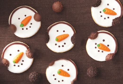 recipe image Biscuits bonhommes de neige