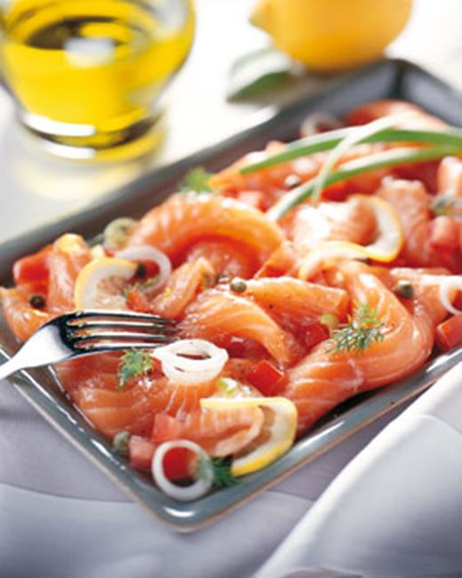 recipe image Carpaccio de saumon avec tomates et oignons