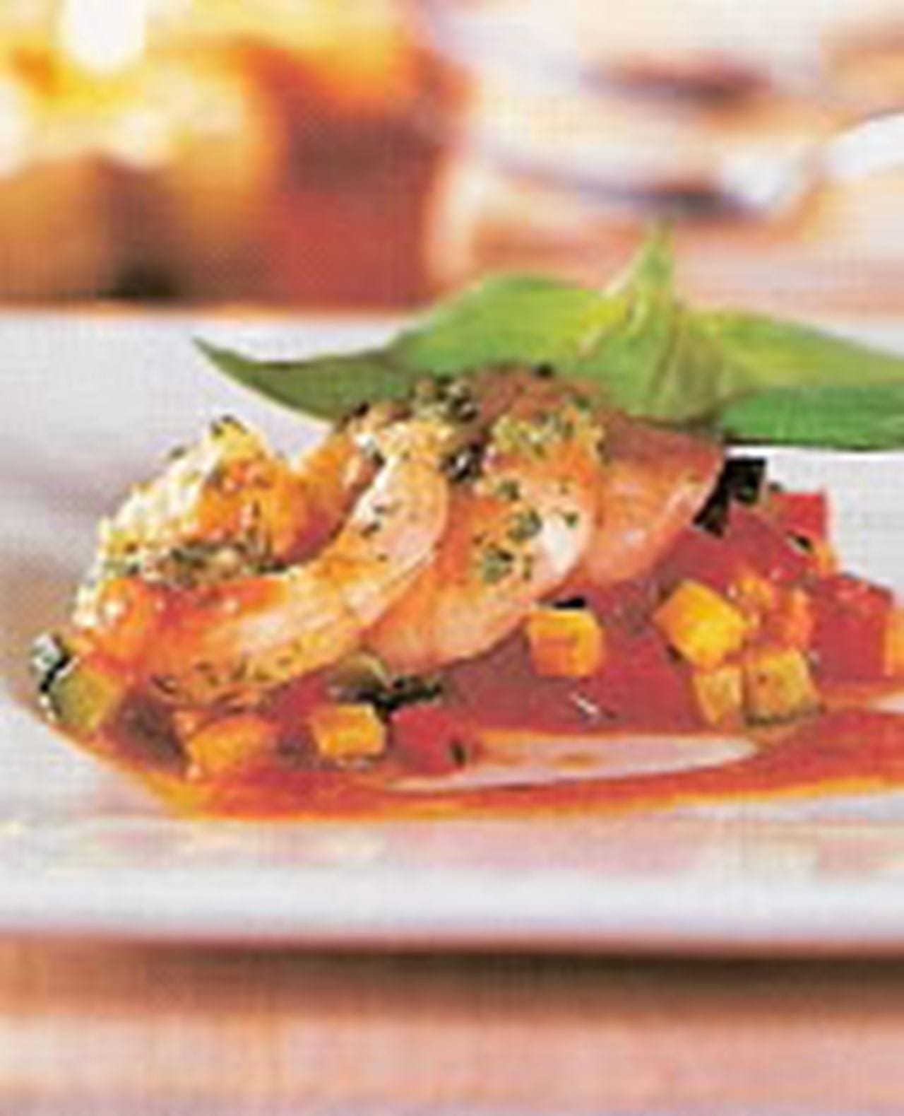 recipe image Scampi met groenten, tomatenjus en basilicum