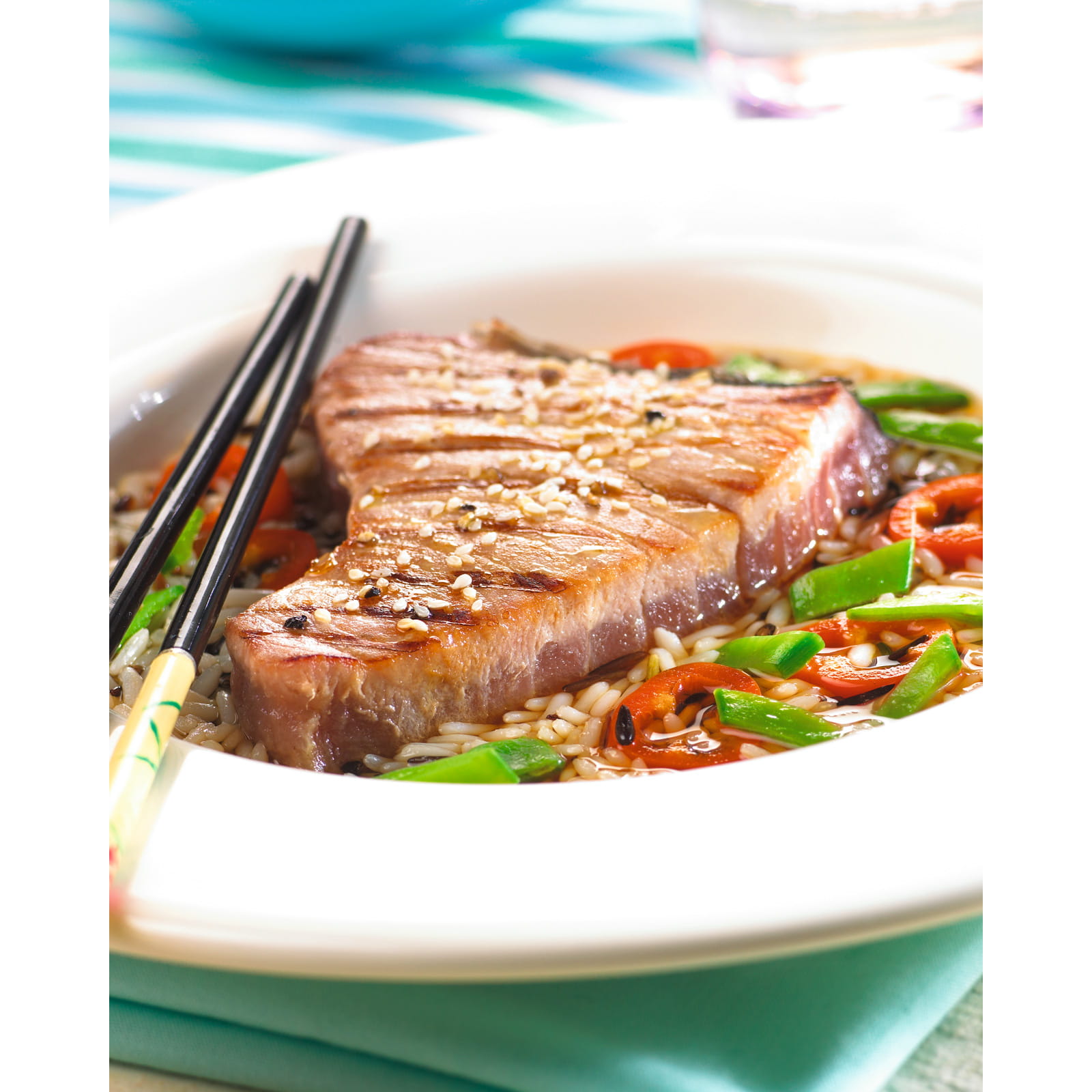 recipe image Geroosterde tonijn in bouillon met rijst en pepertjes