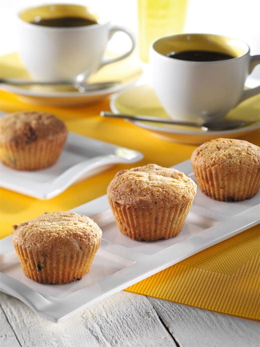 recipe image Cakejes met amandelen en twee kleuren chocolade