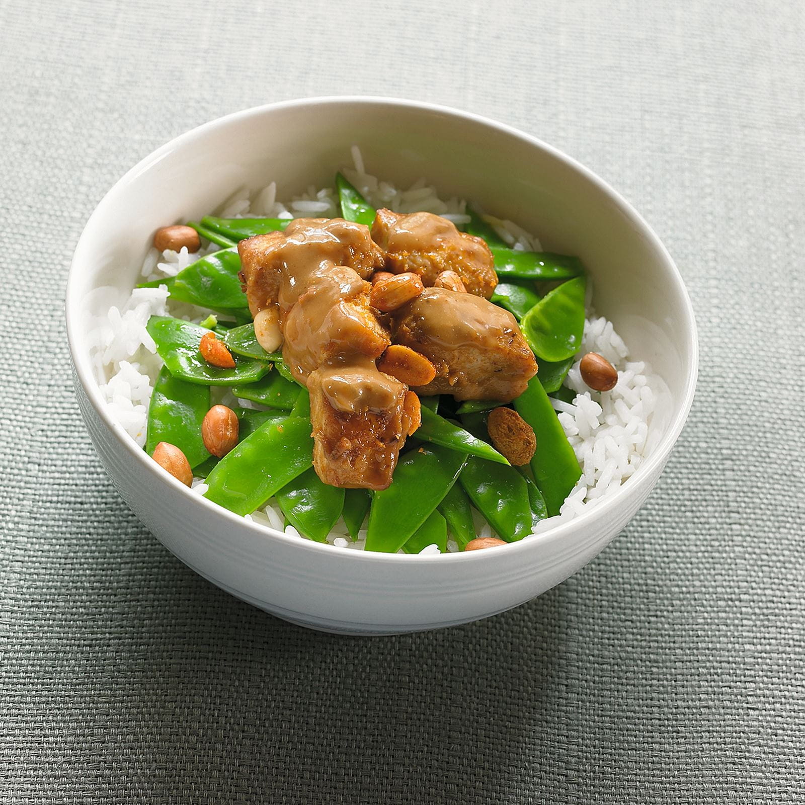 recipe image Pois mange-tout avec poulet saté