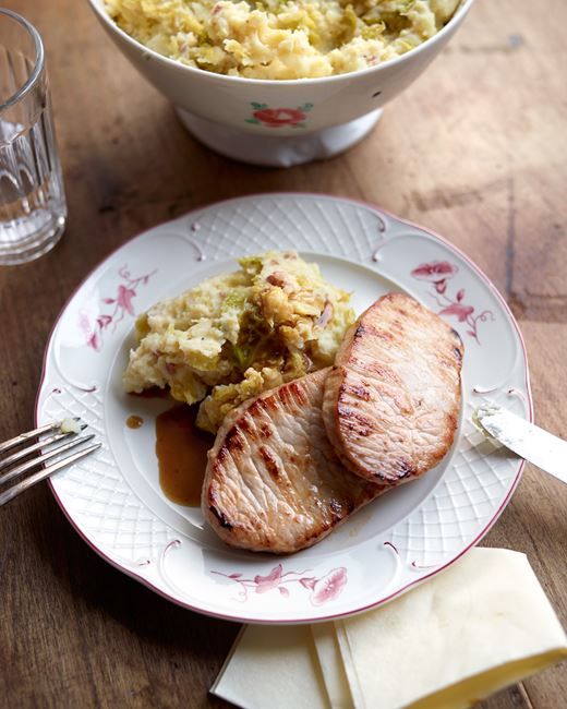 recipe image Mignonnette de porc et potée au chou de Savoie