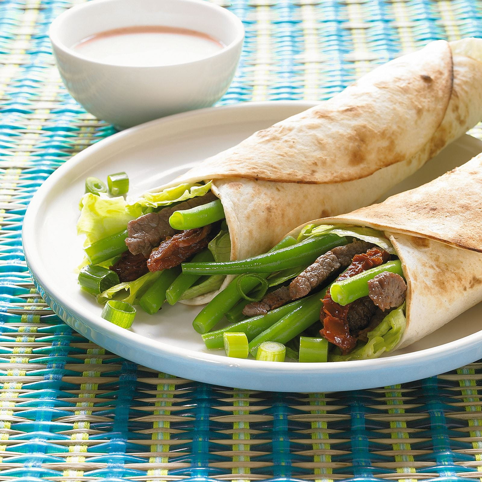 recipe image Wraps aux lamelles de viande de boeuf et haricots verts