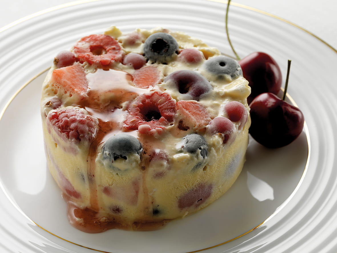 recipe image Puddings glacés aux fruits d'été