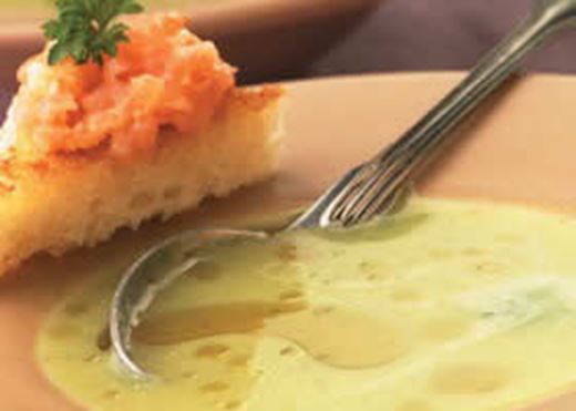 recipe image Soupe de courgettes et toast au saumon