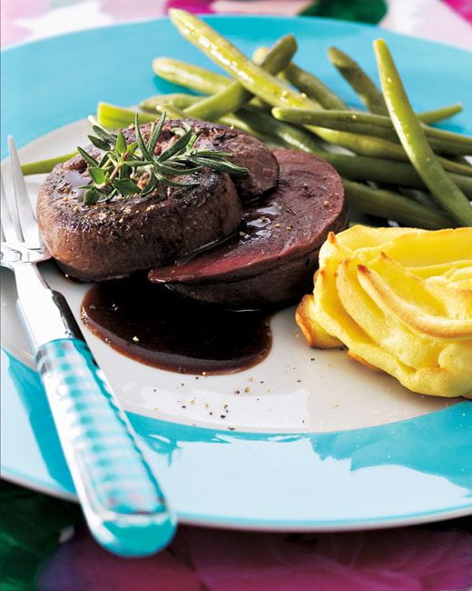 recipe image Filets de râble de lièvre avec sa sauce au porto