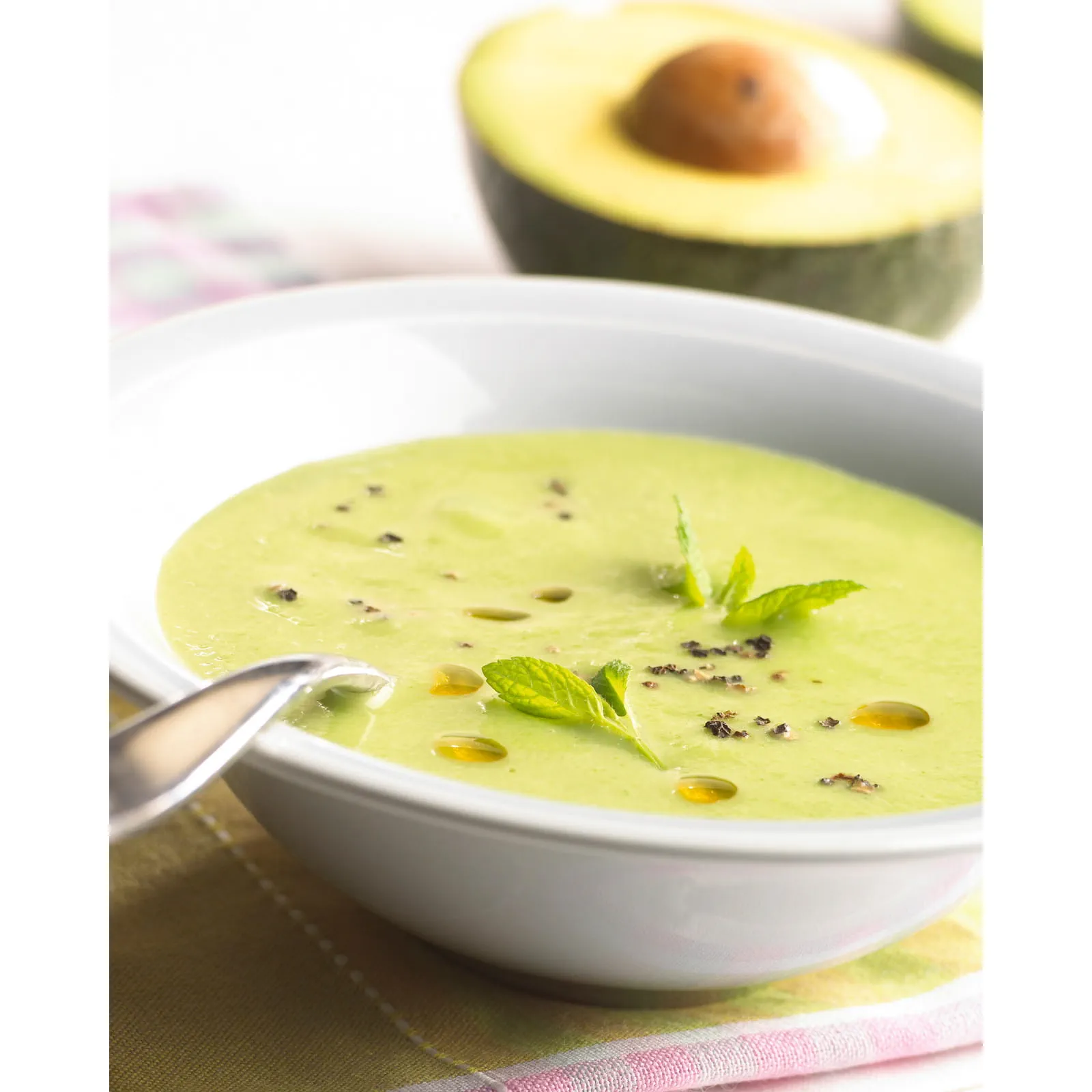 recipe image Potage froid aux avocats