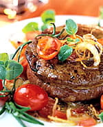 recipe image Filet de boeuf aux oignons et au vin blanc