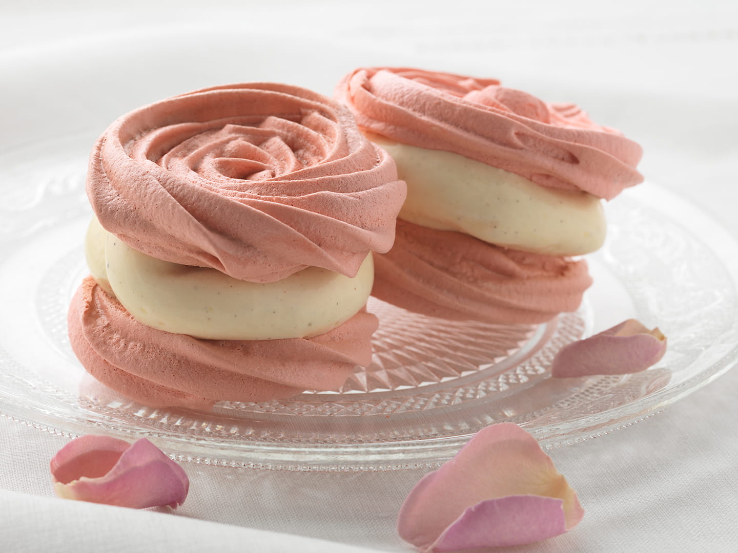 recipe image Meringues roses
