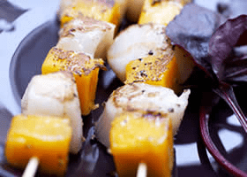 recipe image Brochettes de Saint-Jacques au potiron