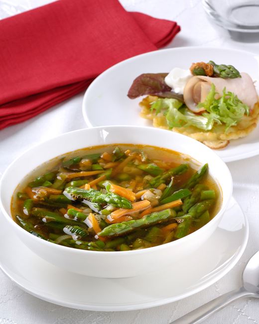 recipe image Soupe d’asperges vertes et crêpes alla Calabrese