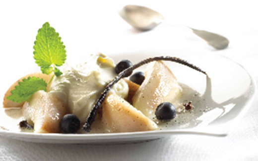 recipe image Mascarpone vanillé au sirop de poires et une touche de menthe fraîche