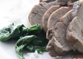 recipe image Filet de porc doré à la poêle au vin rouge