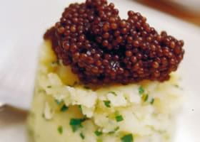 recipe image Petite purée de pomme de terre aux épices et au caviar