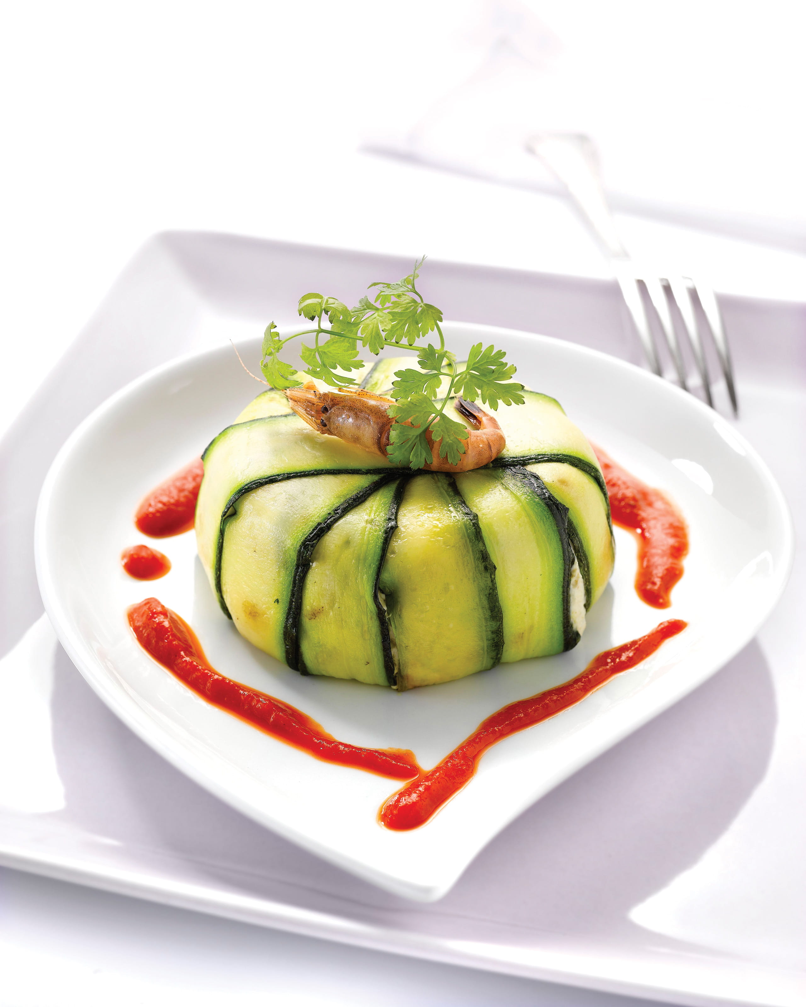 recipe image Charlotte de courgettes et crevettes grises au curry léger