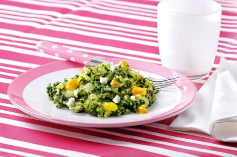 recipe image Chou frisé au Fromage Cottage et piccalilli