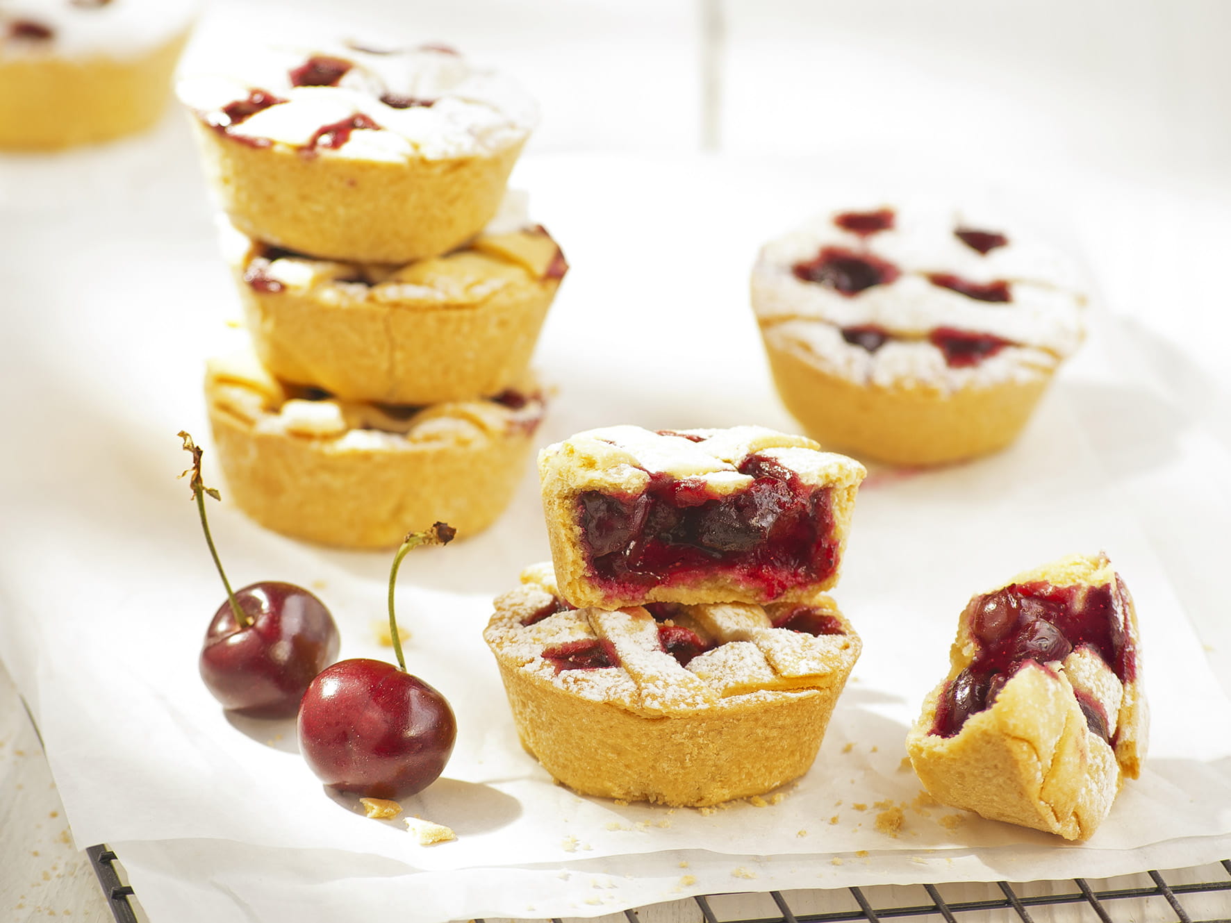 recipe image Cupcakes Tic Tac Toe aux cerises