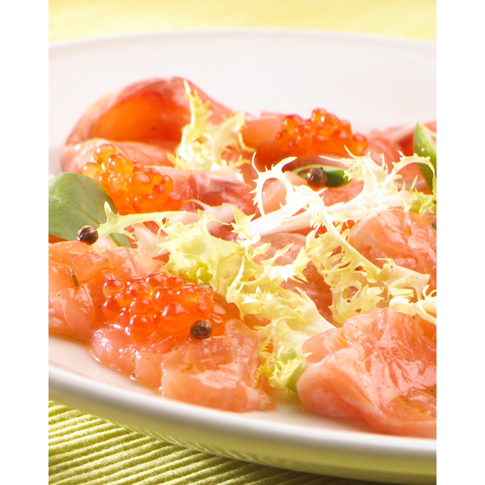 recipe image Carpaccio de saumon avec un dressing aux fines herbes