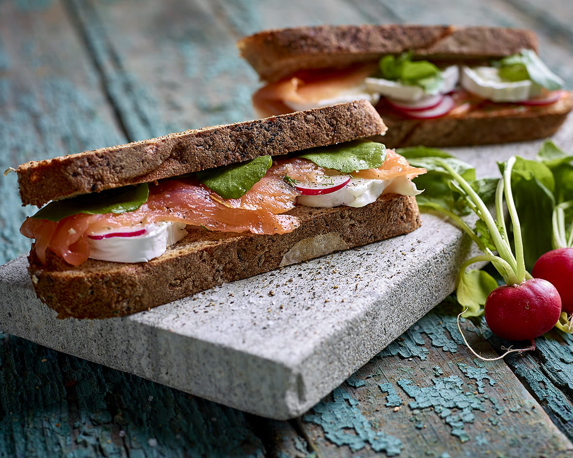 recipe image Croque au saumon fumé et aneth