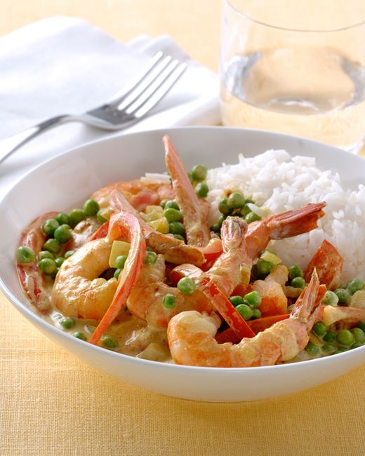 recipe image Curry express aux crevettes et coco avec du riz blanc
