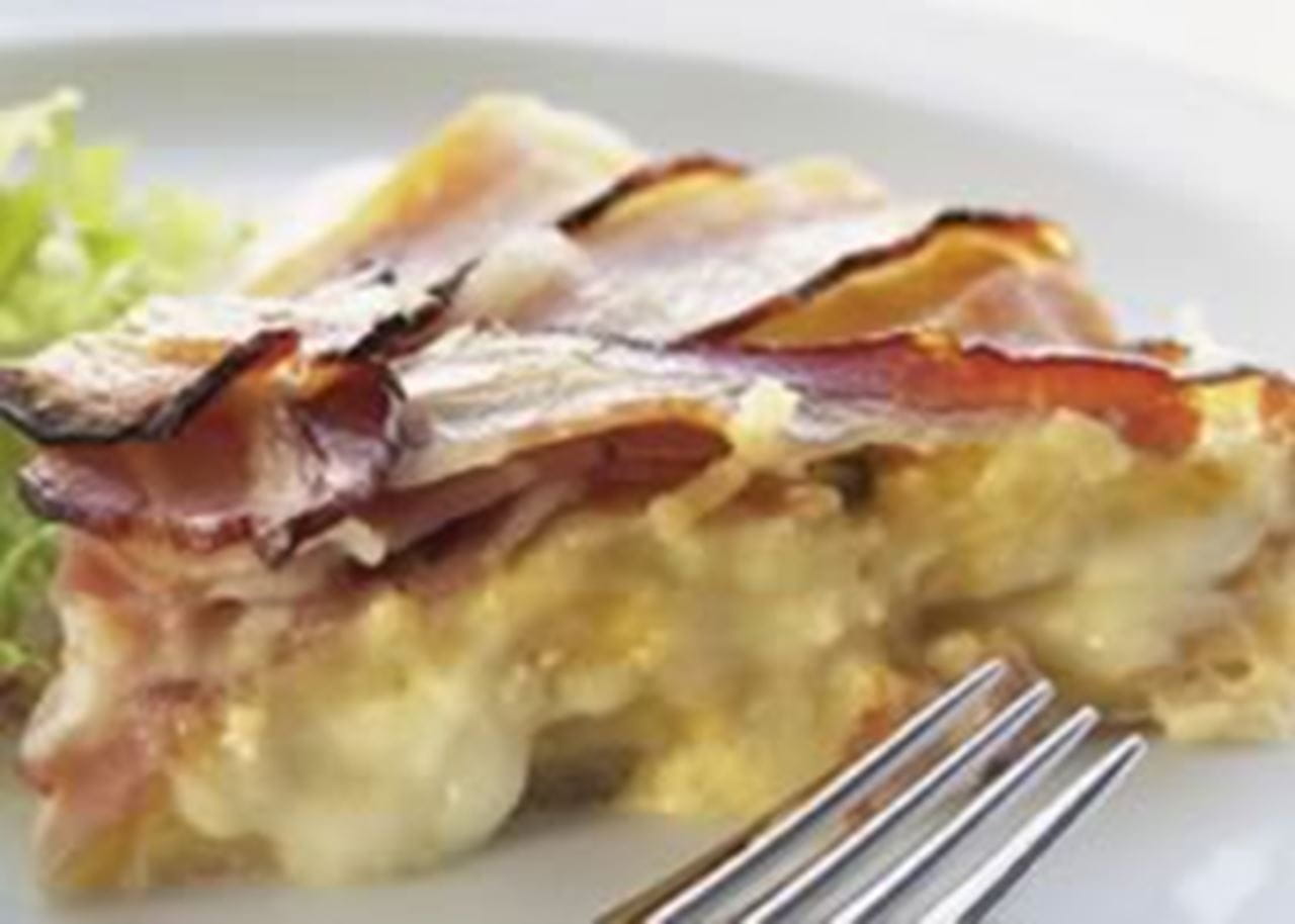 recipe image Tarte de pommes de terre au lard et au fromage