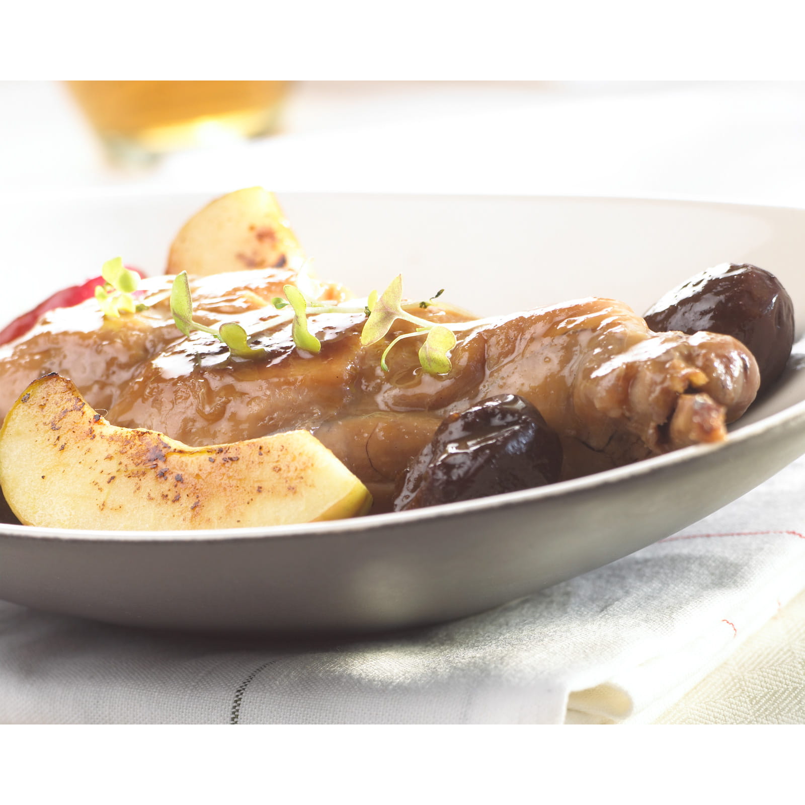 recipe image Lapin mijoté à la Kriek, aux pommes et prunes