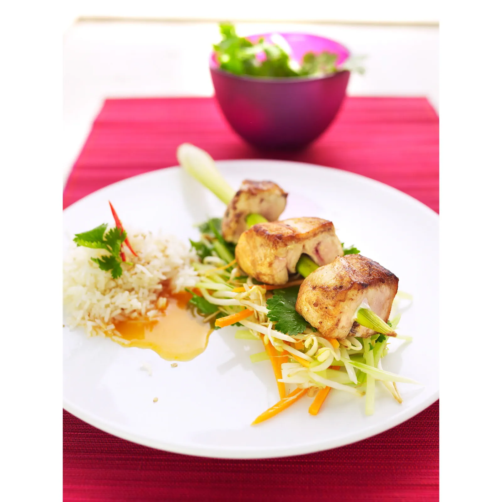 recipe image Brochette de lemon-grass et de poulet à la sauce Aigre douce et riz au jasmin