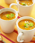 recipe image Recette express: Soupe potiron-carottes, au jus de citron et à la coriandre