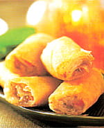 recipe image Loempia au cabillaud, germes de soja et sauce chili