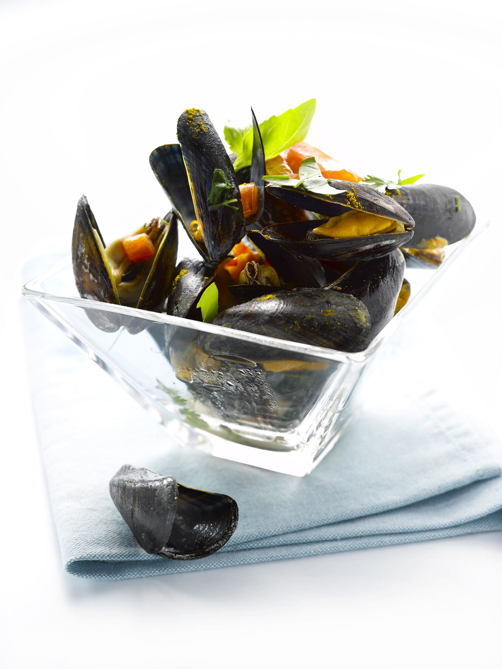 recipe image Cassolette de moules aux épices et chair de tomates