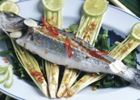 recipe image Poisson étuvé au jus de citron vert (pla neung manao)