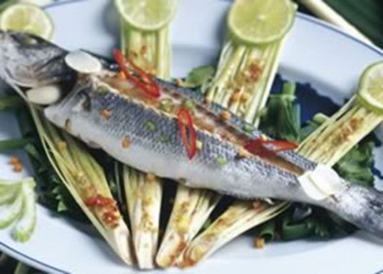 recipe image Poisson étuvé au jus de citron vert (pla neung manao)