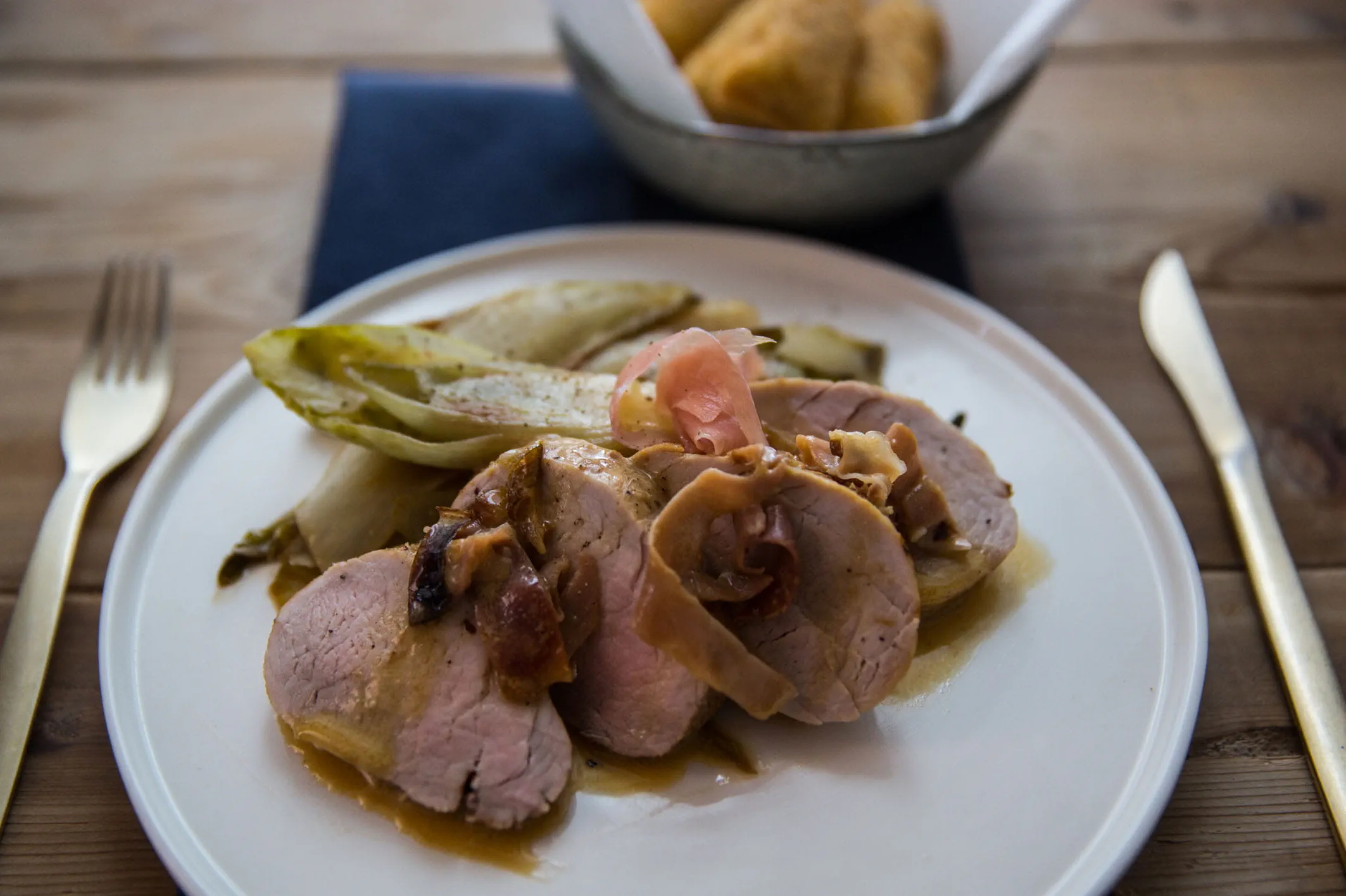 recipe image Varkenshaasje met witloof en kroketjes