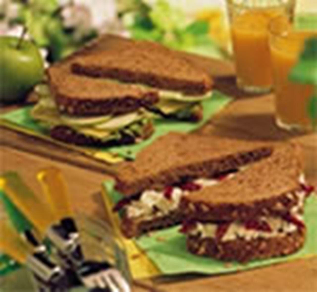 recipe image Waldkorn sandwich met honing en appel