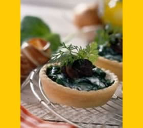 recipe image Bladerdeegje met bladspinazie en wijngaardslakjes