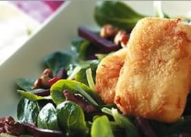 recipe image Briekroketjes op een salade van veldsla en walnoot