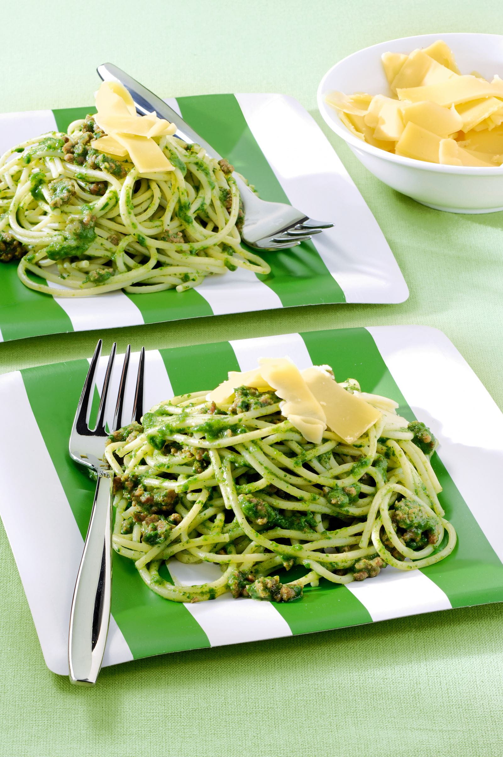 recipe image Pasta met gehakte courgette en spinazie