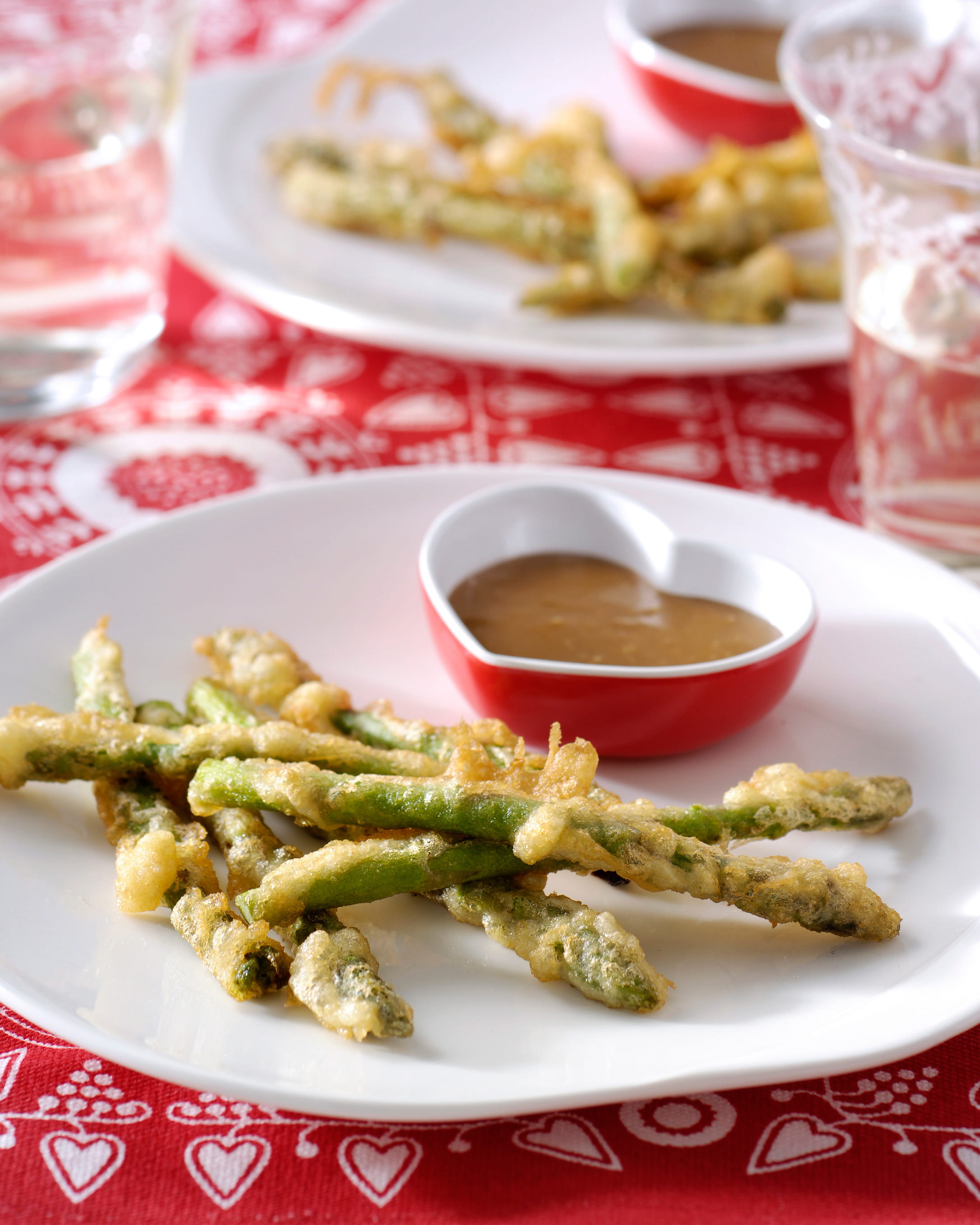 recipe image Tempura van groene asperges met Japanse dressing