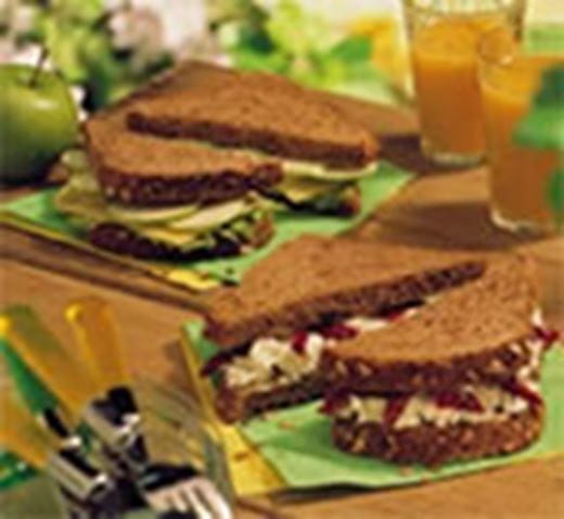 recipe image Waldkorn sandwich met zongedroogde tomaat en geitenkaas