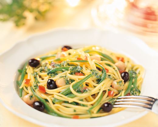 recipe image Linguine met groene boontjes en kikkererwten