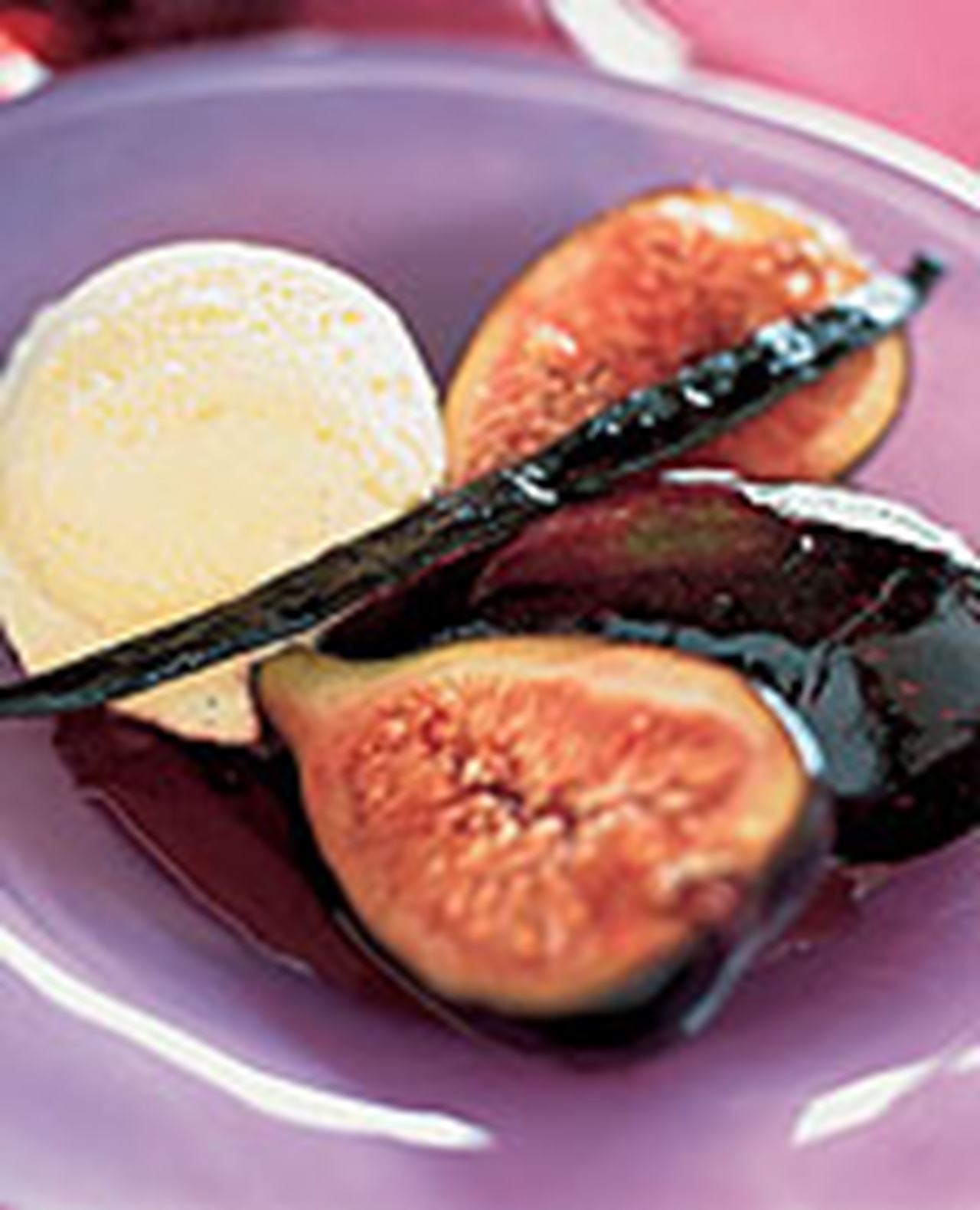 recipe image Carte d'Or Light Vanille met gebakken vruchten en porto