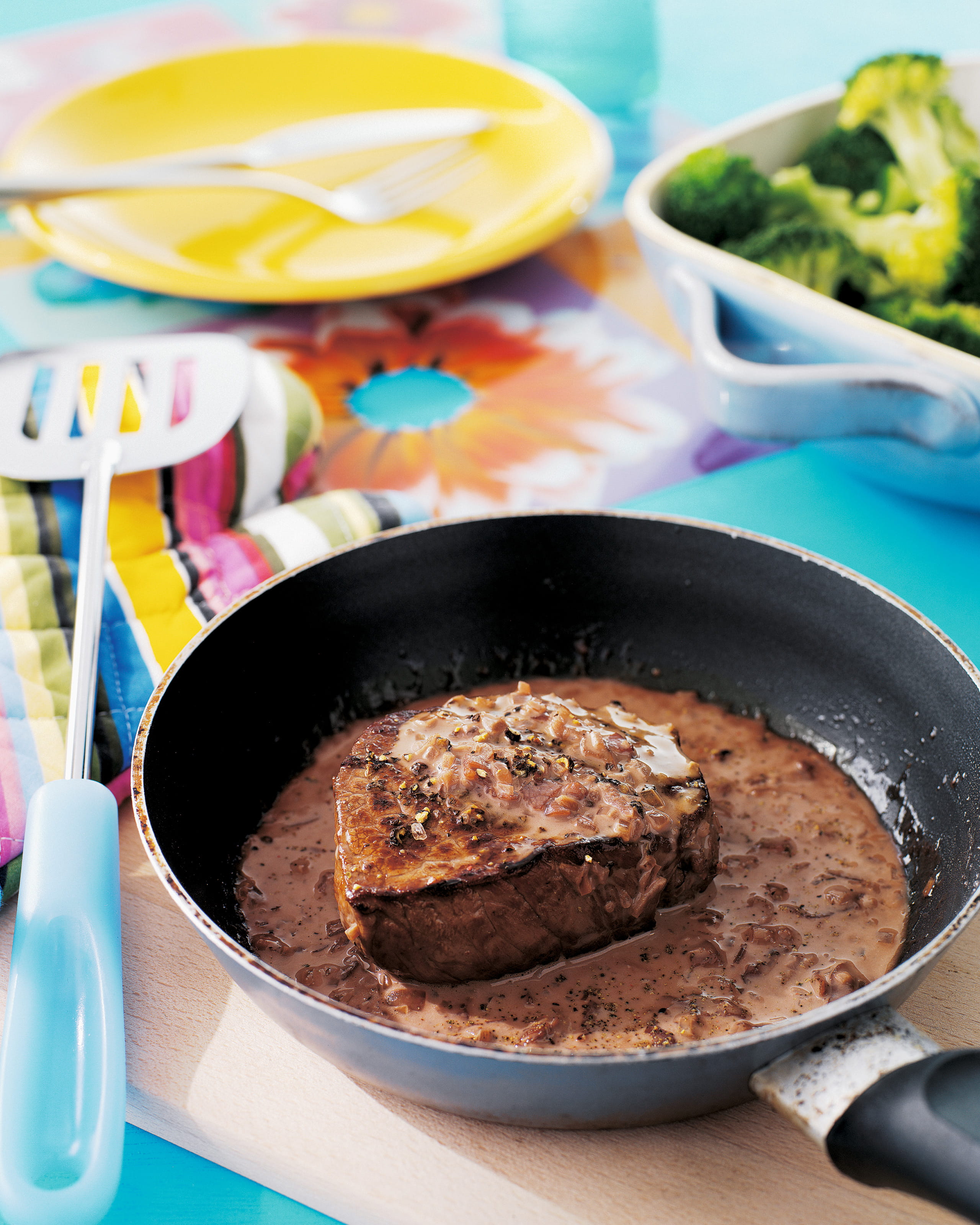 recipe image Biefstuk met peper-portsaus