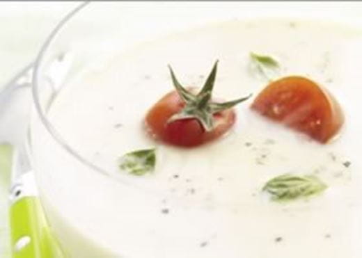 recipe image Koude groentensoep met basilicum