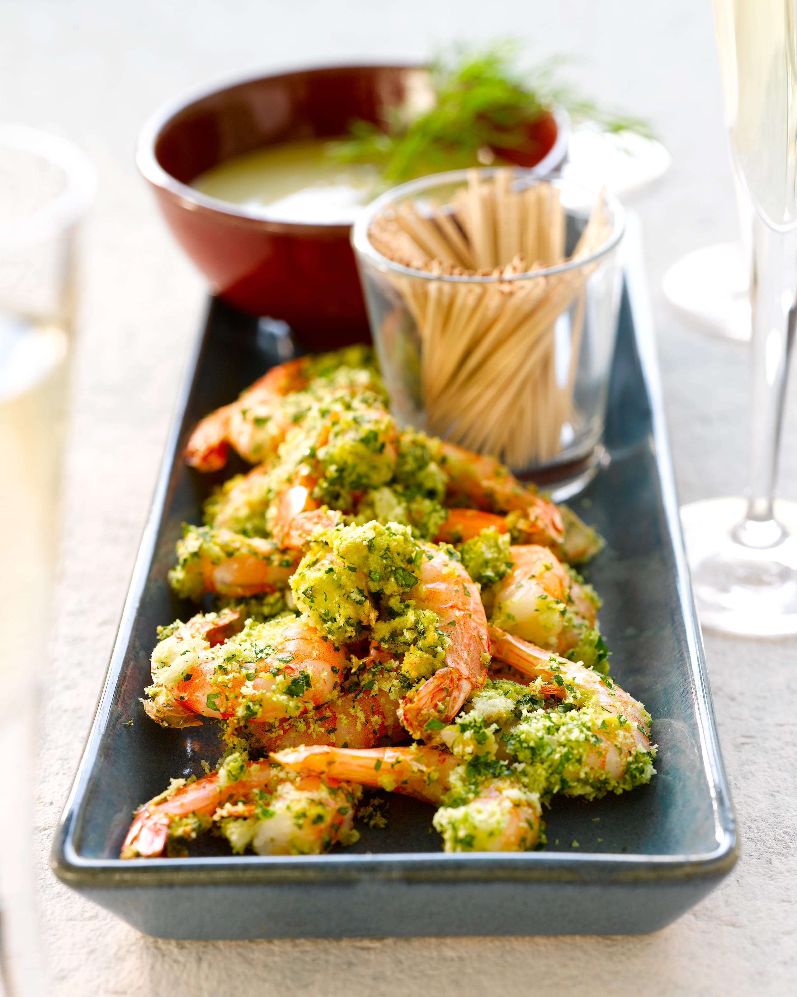 recipe image Scampi in kruidenkorst en currymayonaise