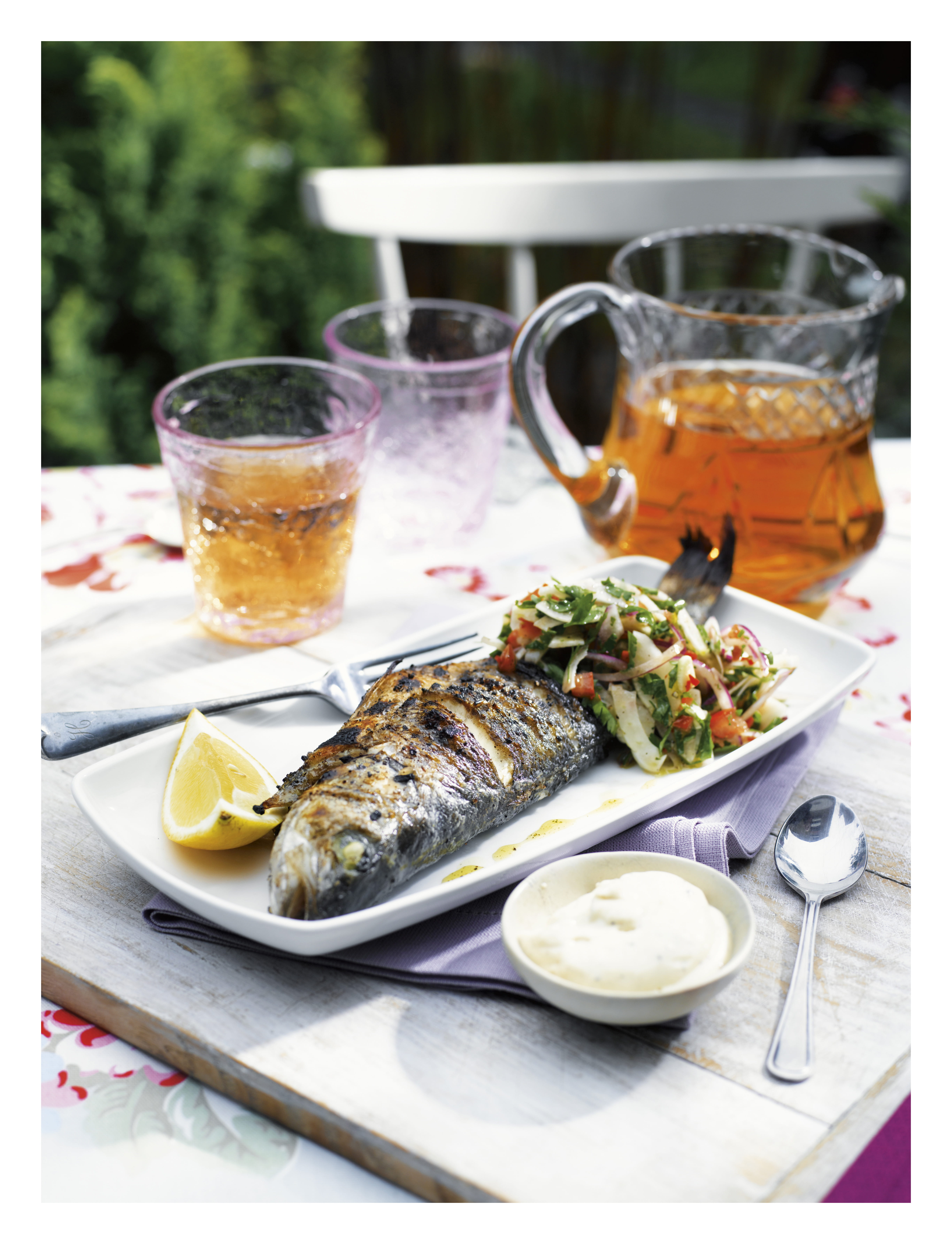 recipe image Zeebaars van de barbecue met aioli