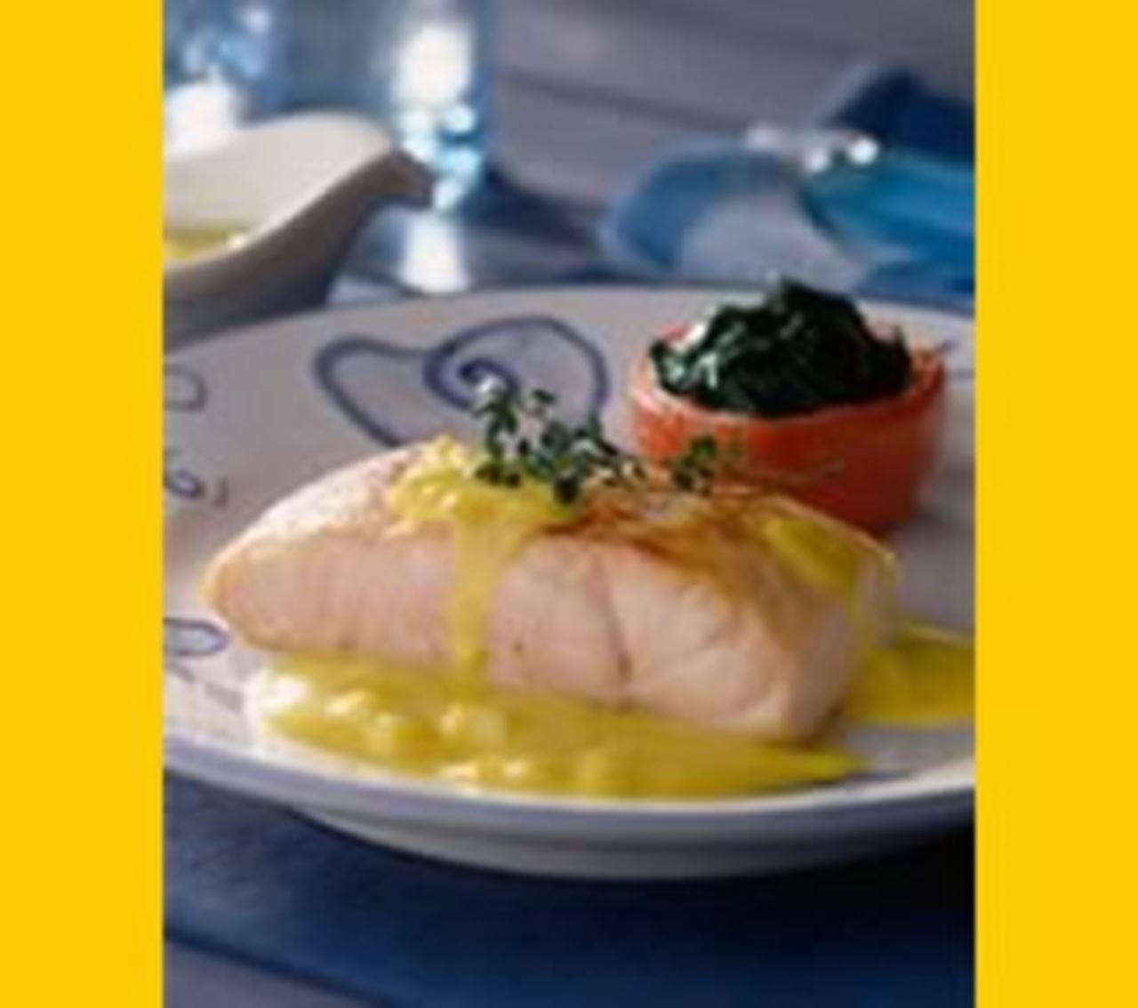 recipe image Zalm met een zacht kurkumaroomsausje van acaciahoning