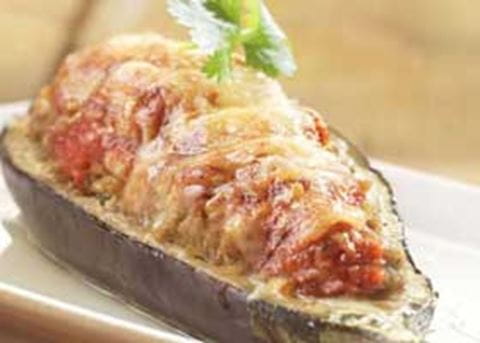 recipe image Gevulde aubergines met kruidig gehakt en Comté