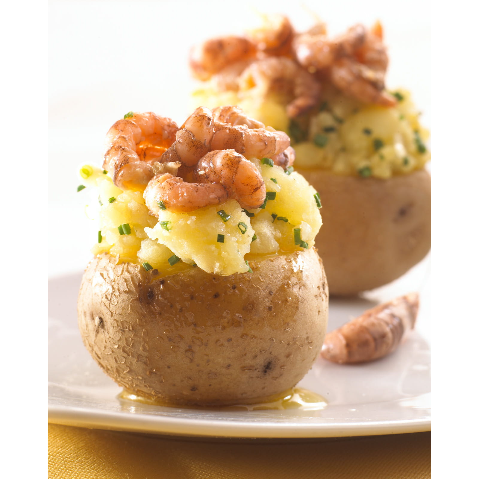 recipe image Gepofte aardappel met grijze garnalen