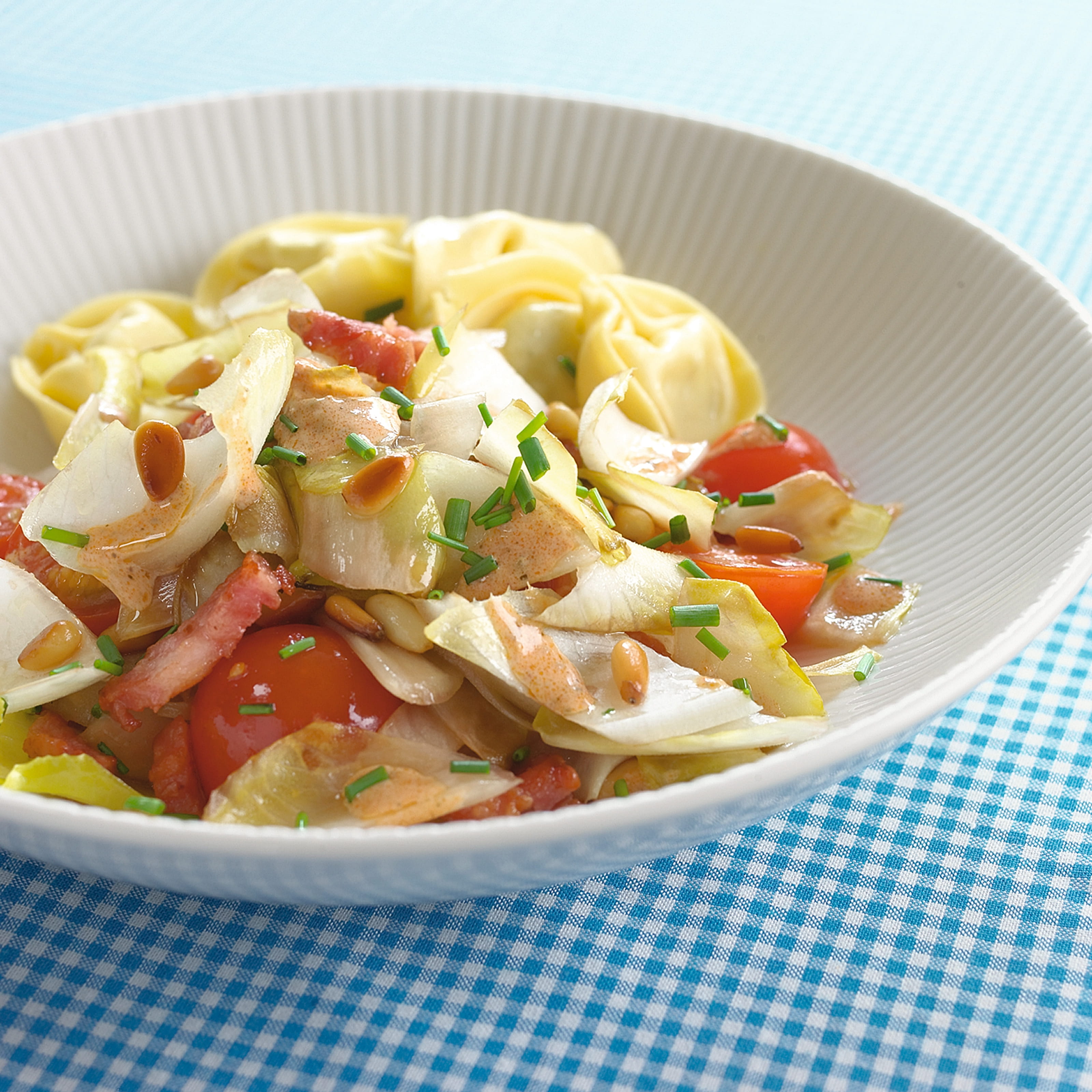 recipe image Witlof met pestoroom